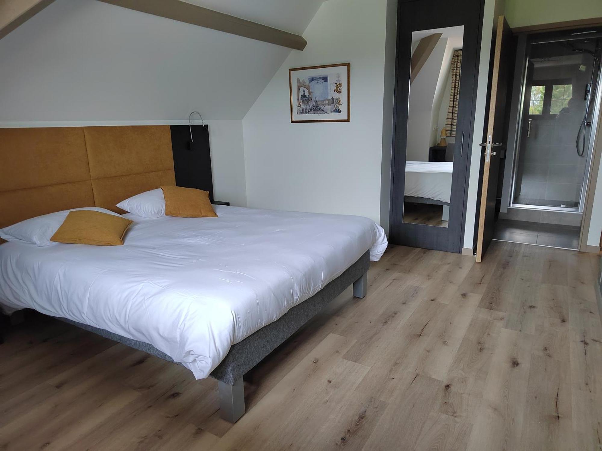 Relais Saint Michel Hotel Villegusien-le-Lac